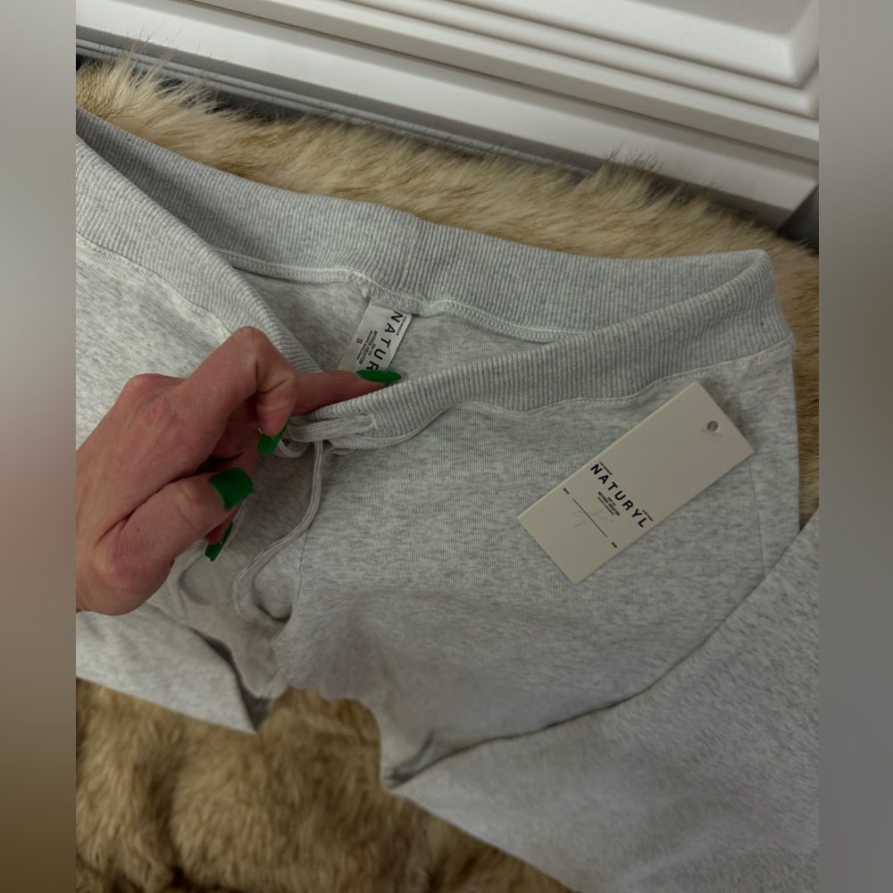 Naturyl By Niykee THE Y2K LOUNGE PANTS in Small - Picture 4 of 5